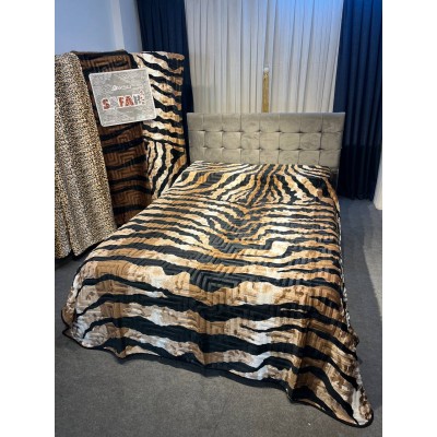 Aksu Kabartmalı Zebra Desenli Vizon Battaniye Aksu Kabartmalı Zebra Desenli Vizon Battaniye