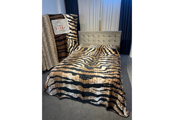 Aksu Kabartmalı Zebra Desenli Vizon Battaniye…
