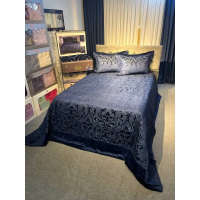 Melis Kadife Battal Boy Jakarlı Yatak Örtüsü Takımı Melis Kadife Battal Boy Jakarlı Yatak Örtüsü Takımı