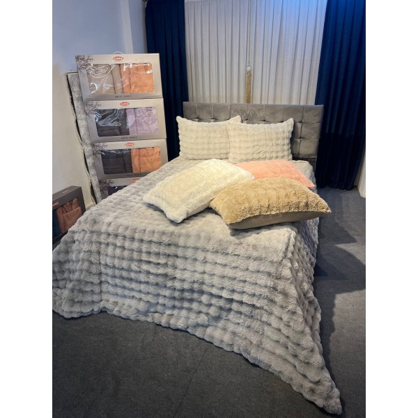 Merinos Diamond Tavşan Tüyü Kadife Battaniyeli Yatak Örtüsü Takımı Merinos Diamond Tavşan Tüyü Kadife Battaniyeli Yatak Örtüsü Takımı